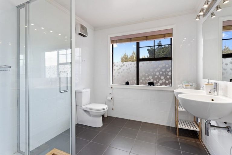 Photo of property in 10 Burnett Street, Oxford, 7430