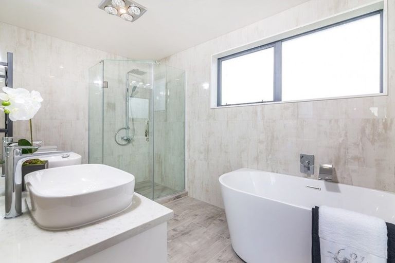 Photo of property in 20 Fong Road, Flat Bush, Auckland, 2019