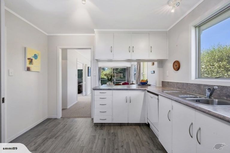 Photo of property in 39 Matuku Street, Two Mile Bay, Taupo, 3330