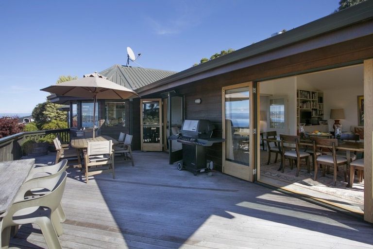 Photo of property in 43 Mapara Road, Acacia Bay, Taupo, 3385