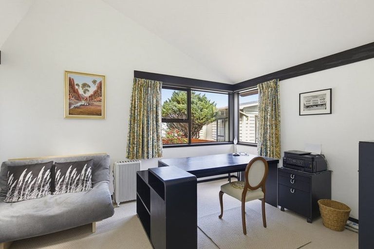 Photo of property in 68a Rama Crescent, Khandallah, Wellington, 6035