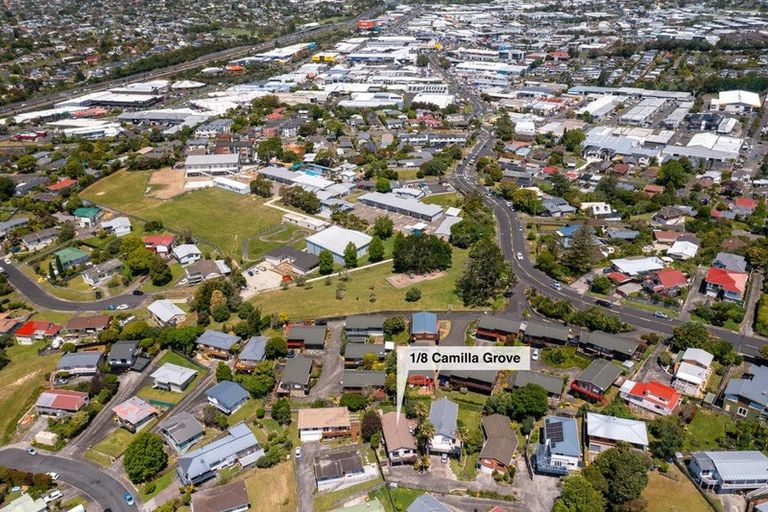Photo of property in 1/8 Camilla Grove, Totara Vale, Auckland, 0629