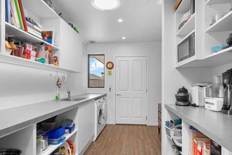 Photo of property in 68 Larch Crescent, Alexandra, 9320