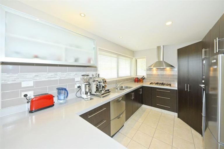 Photo of property in 2 Rearsby Drive, Halswell, Christchurch, 8025