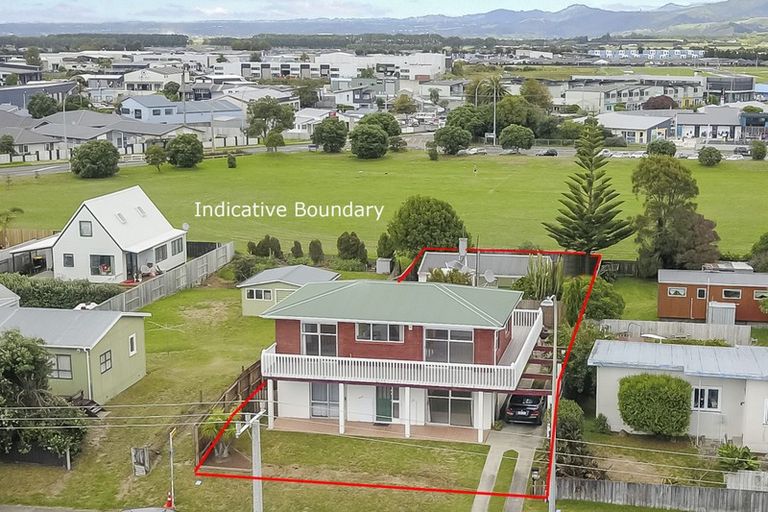 Photo of property in 880 Papamoa Beach Road, Papamoa Beach, Papamoa, 3118