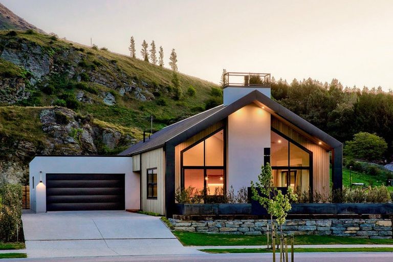 Photo of property in Kawarau Heights, 75 Kawarau Heights Boulevard, Lake Hayes, Queenstown, 9304