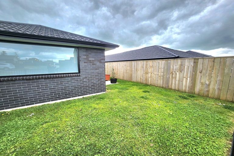 Photo of property in 4 Jonah Lomu Drive, Paerata, 2124