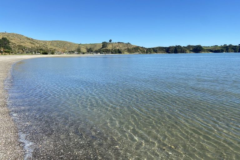 Photo of property in 1479 Clevedon Kawakawa Road, Kawakawa Bay, Papakura, 2585