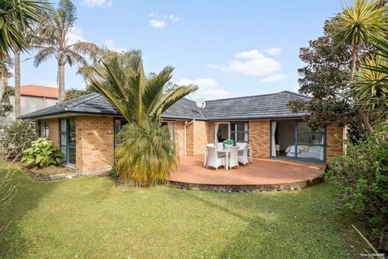 Photo of property in 7 Harbour Lights Close, West Harbour, Auckland, 0618