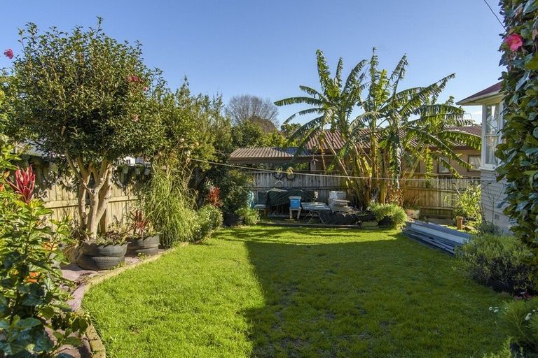 Photo of property in 37 Oxford Street, Parkvale, Tauranga, 3112