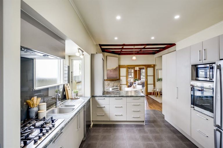 Photo of property in 78 Kennedy Road, Napier South, Napier, 4110