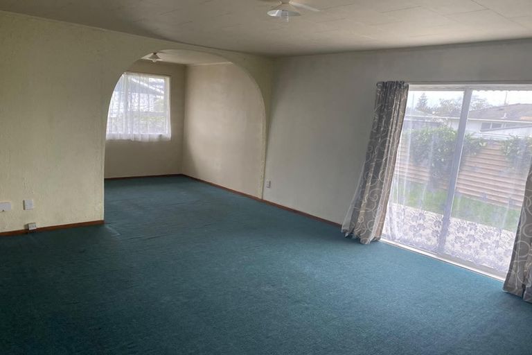 Photo of property in 2/10 Tuna Place, Manurewa, Auckland, 2102