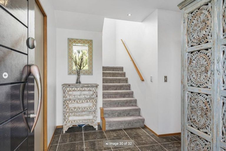 Photo of property in 2/55 Parr Terrace, Castor Bay, Auckland, 0620