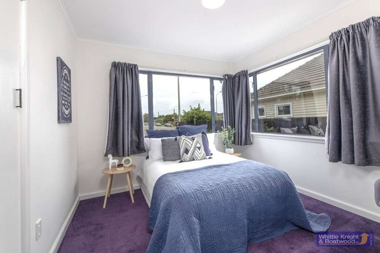 Photo of property in 110 Yaldhurst Road, Sockburn, Christchurch, 8042