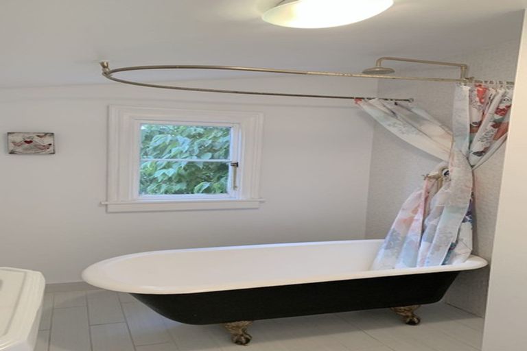 Photo of property in 55 Duncan Terrace, Kilbirnie, Wellington, 6022