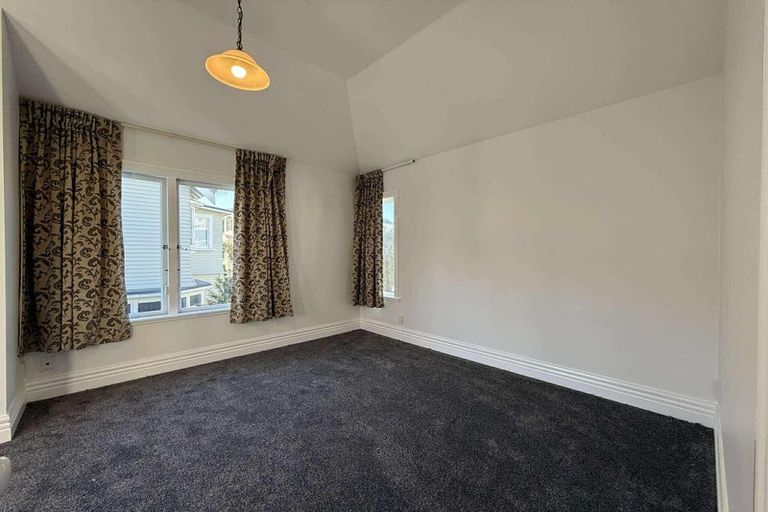 Photo of property in 12c Hobson Street, Thorndon, Wellington, 6011