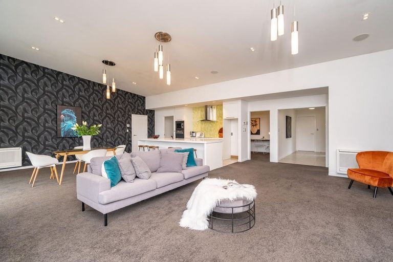 Photo of property in 15 Reeves Street, Green Island, Dunedin, 9018