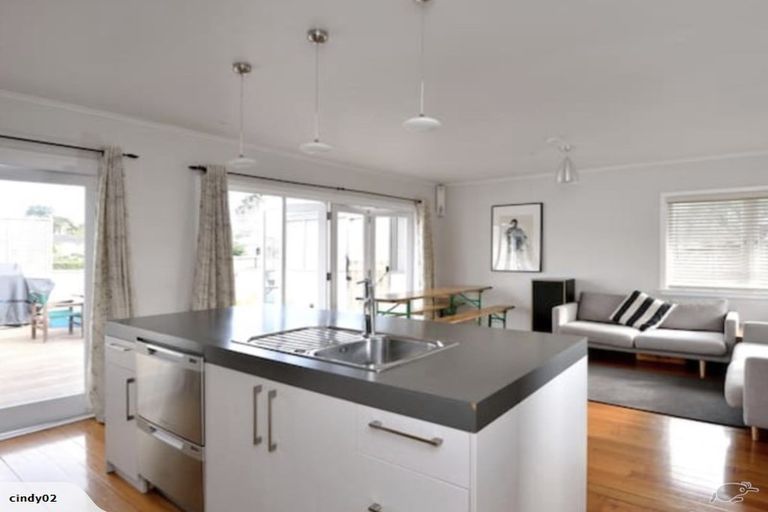 Photo of property in 2/112 Lake Road, Belmont, Auckland, 0622