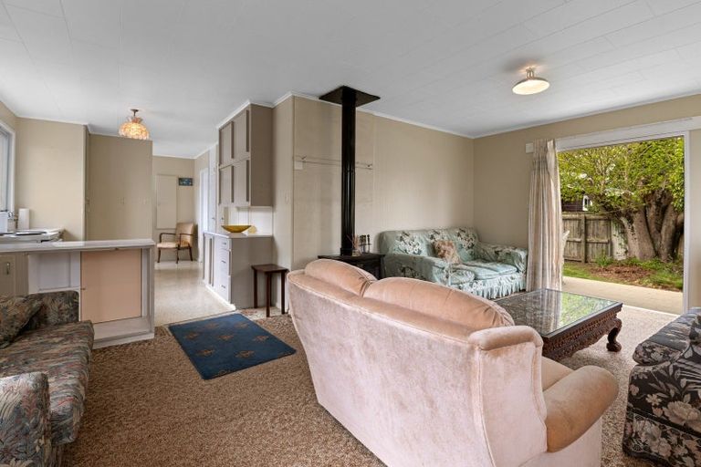 Photo of property in 40 Takinga Street, Mourea, Rotorua, 3074