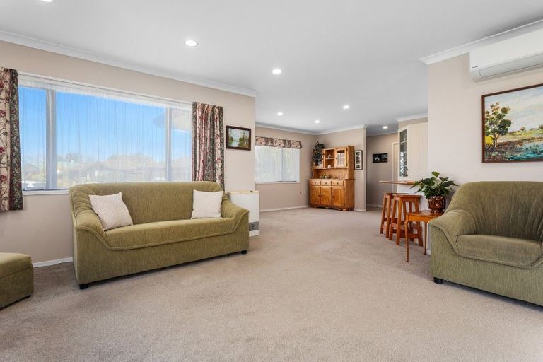 Photo of property in 16 Walnut Grove, Whakatane, 3120