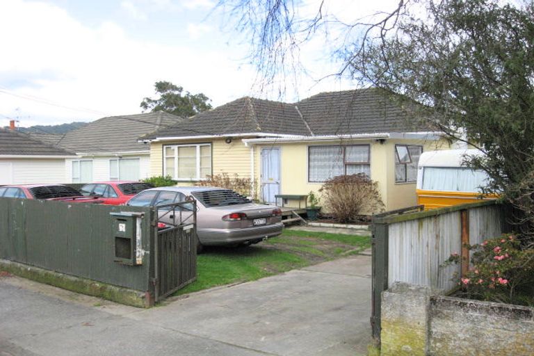 Photo of property in 61 Wellington Road, Wainuiomata, Lower Hutt, 5014
