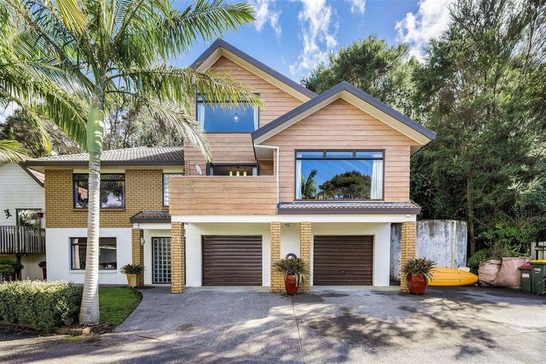 Photo of property in 21 Cochrane Avenue, Arkles Bay, Whangaparaoa, 0932