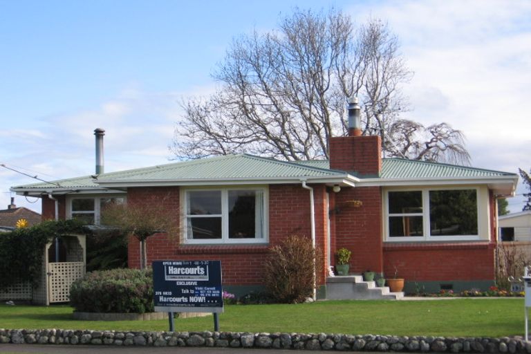 Photo of property in 33 Wavell Crescent, Lansdowne, Masterton, 5810