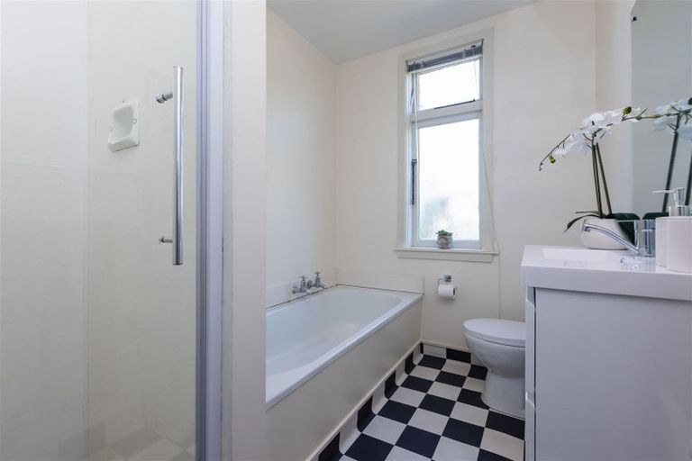 Photo of property in 100 Rose Street, Somerfield, Christchurch, 8024