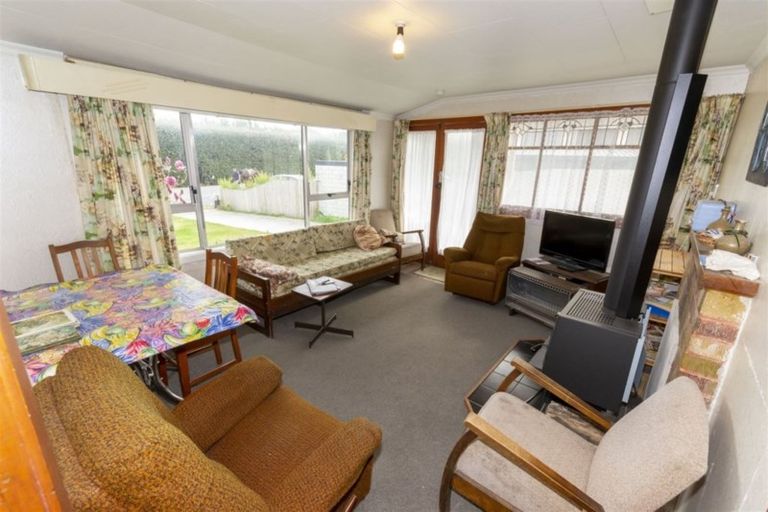 Photo of property in 24 Park Terrace, Waikuku Beach, 7473