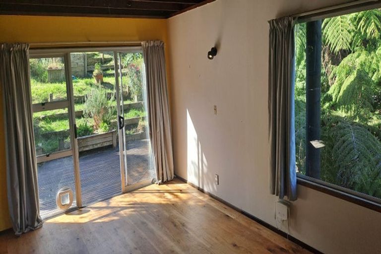 Photo of property in 2/21 Malters Place, Browns Bay, Auckland, 0630