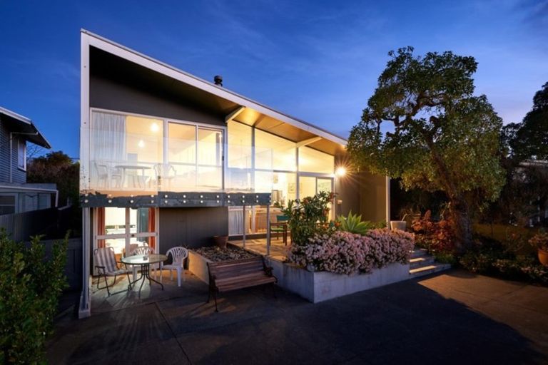 Photo of property in 3 Whakarire Avenue, Westshore, Napier, 4110