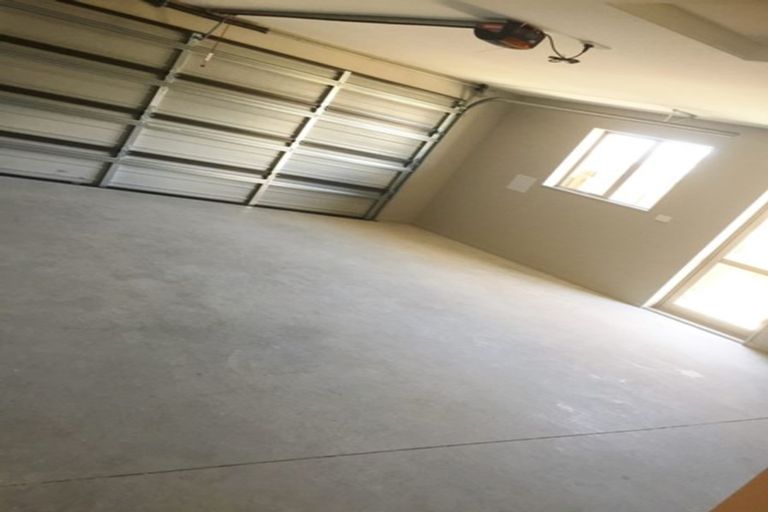 Photo of property in 15 Makawe Roa Street, Marshland, Christchurch, 8083