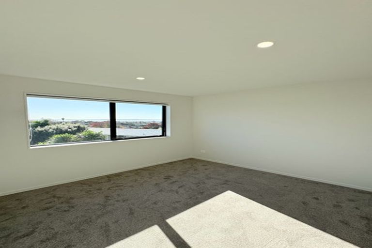 Photo of property in 27c Te Atatu Road, Te Atatu South, Auckland, 0610