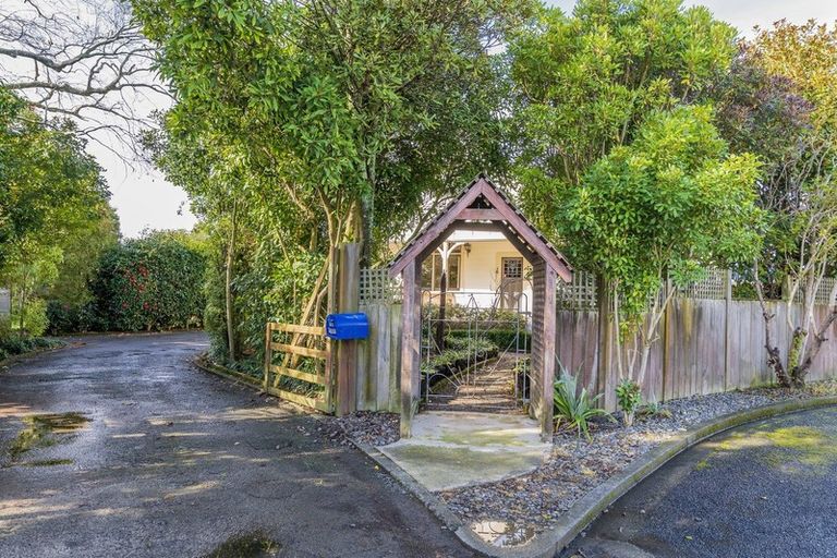 Photo of property in 1 Winslow Place, Levin, 5510