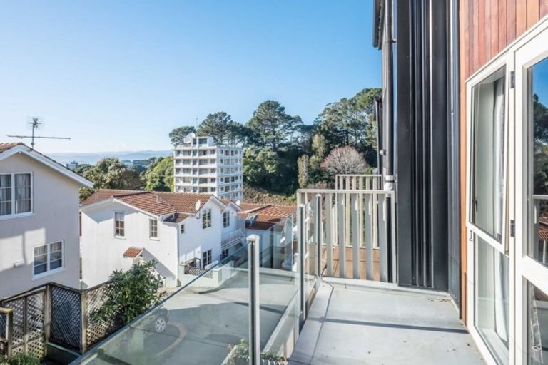 Photo of property in 4/14c Glenmore Street, Thorndon, Wellington, 6011