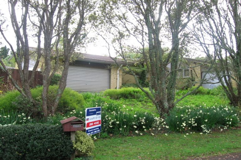 Photo of property in 13 Redmount Place, Red Hill, Papakura, 2110
