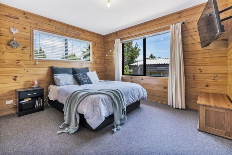 Photo of property in 110a Porchester Road, Papakura, 2110