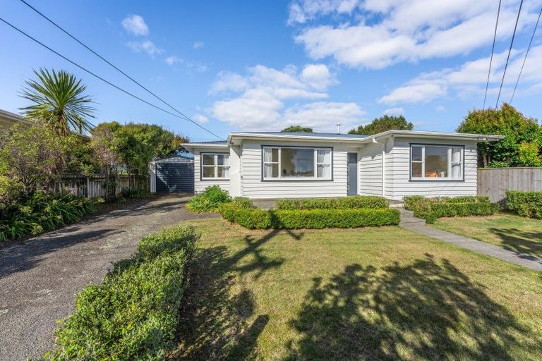 Photo of property in 59 Dale Road, Raumati South, Paraparaumu, 5032