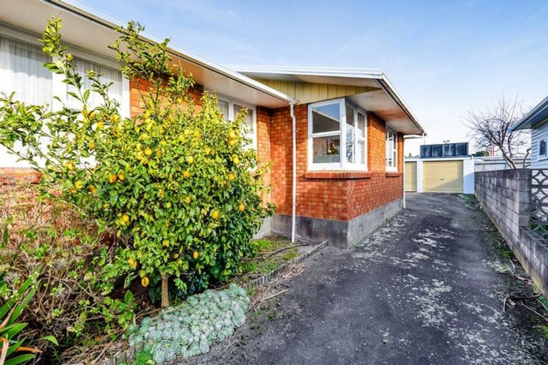 Photo of property in 10a Vogel Street, Fitzroy, New Plymouth, 4312
