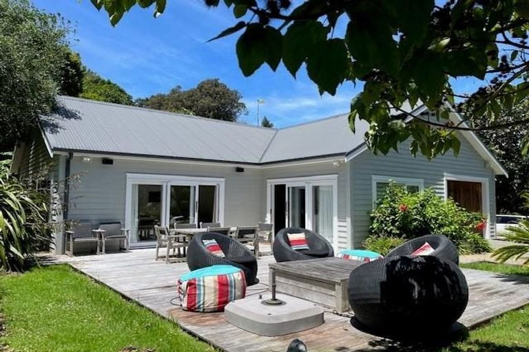 Photo of property in 57 Buckleton Road, Tawharanui Peninsula, Matakana, 0986