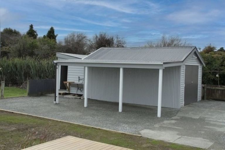 Photo of property in 8 Peace Street, Tuatapere, 9620