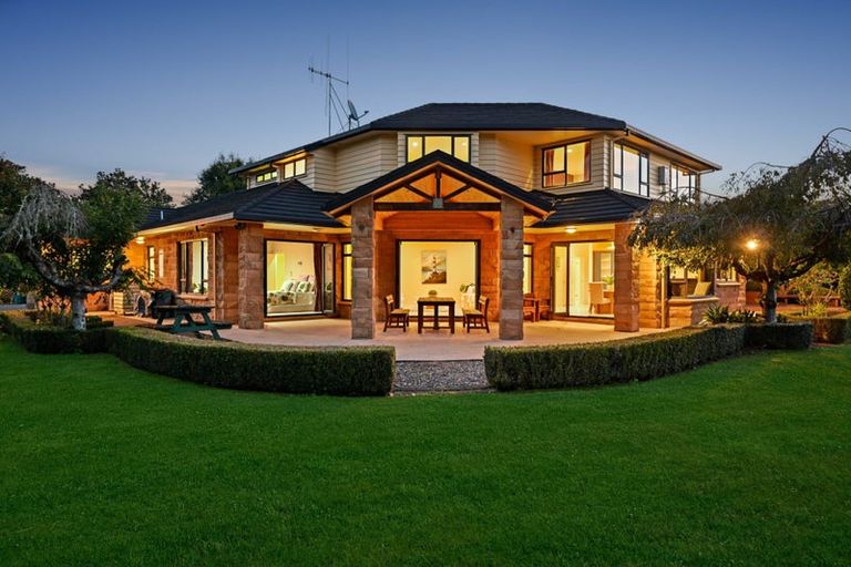 Photo of property in 12 Brighton Grove, Newstead, Hamilton, 3286