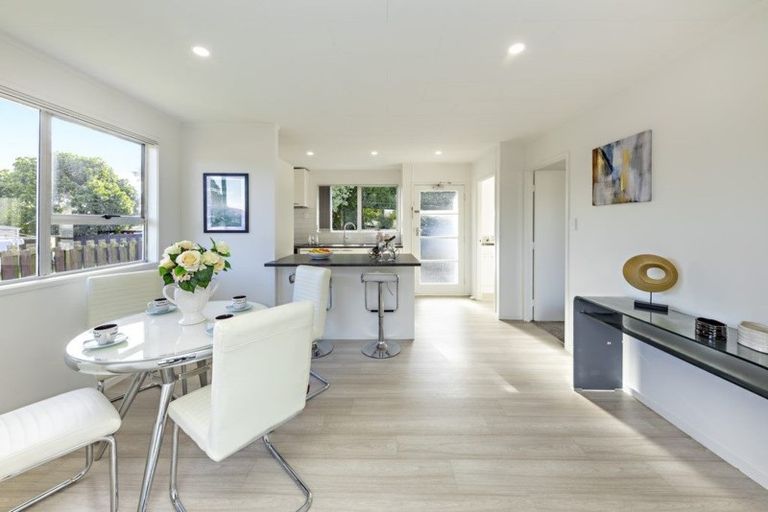 Photo of property in 21 Heathberry Close, Papatoetoe, Auckland, 2025