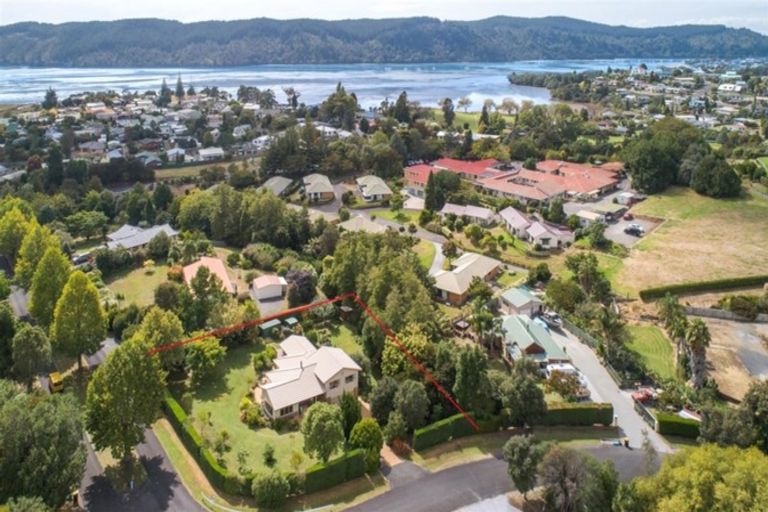 Photo of property in 1b Governors Heights, Whangamata, 3620