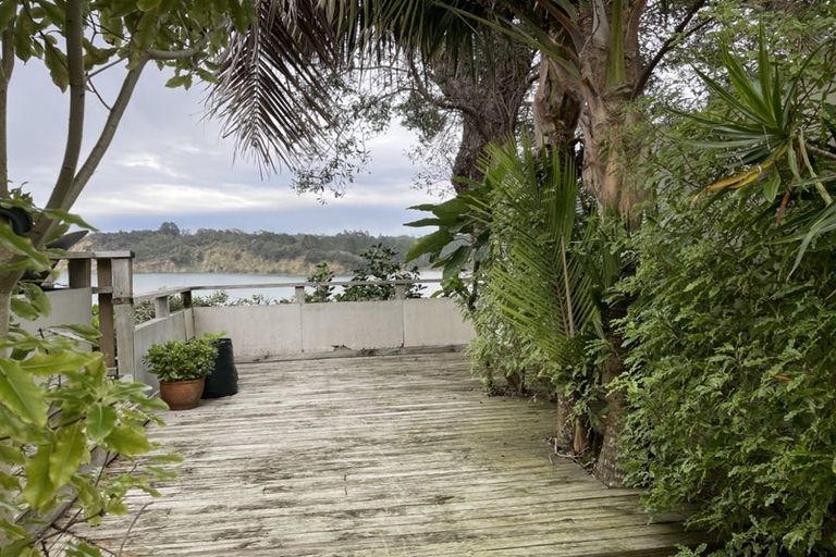 Photo of property in 7 Ferry Road, Wade Heads, Whangaparaoa, 0932