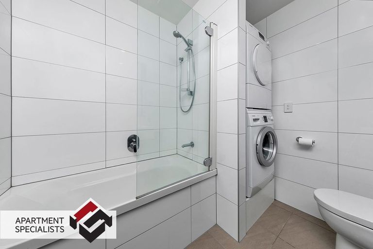 Photo of property in Apollo Apartments, 201/46 Rosedale Road, Rosedale, Auckland, 0632