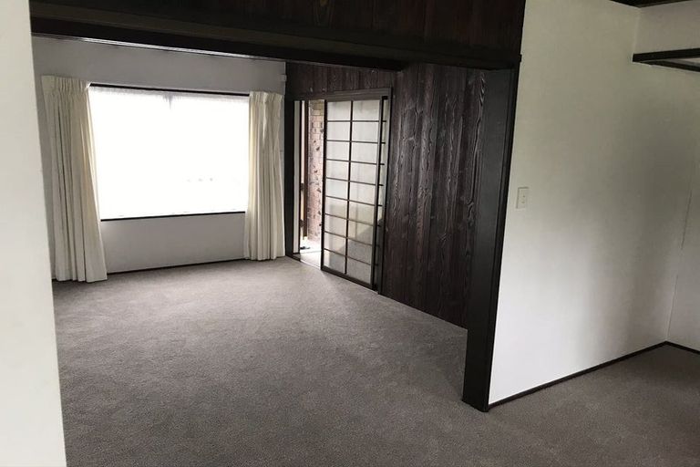 Photo of property in 2/5 Kegworth Place, Browns Bay, Auckland, 0630