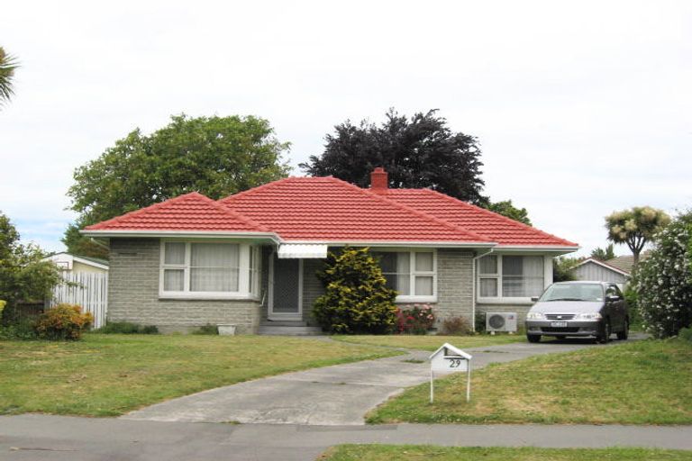 Photo of property in 29 Greendale Avenue, Avonhead, Christchurch, 8042