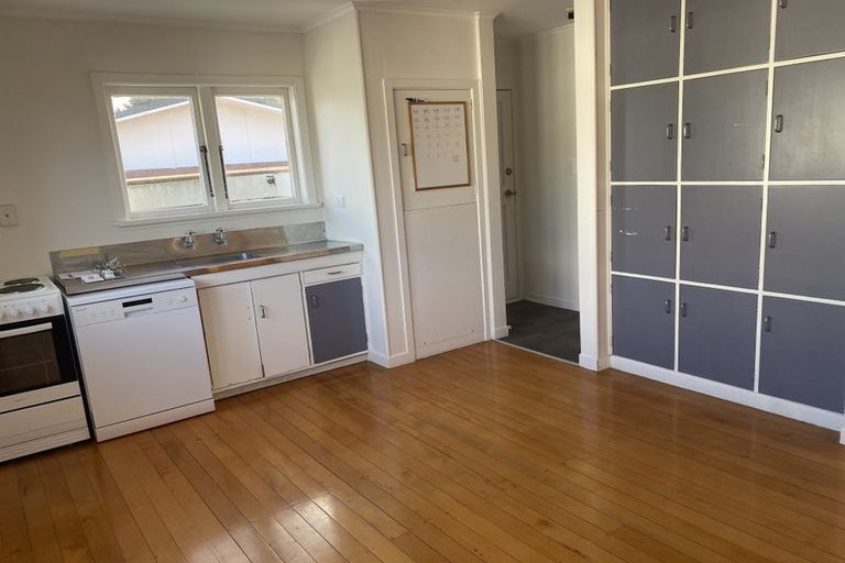 Photo of property in 1/15 Tane Street, New Lynn, Auckland, 0600