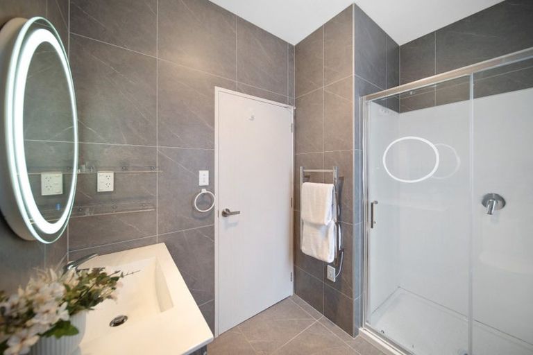 Photo of property in 3 Farranfore Road, Opaheke, Papakura, 2113